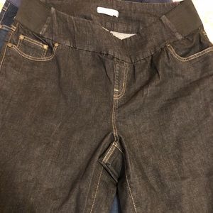 Woman’s Plus Capris